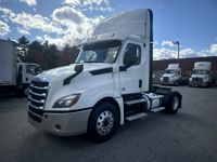 2019 Freightliner NEW CASCADIA 126