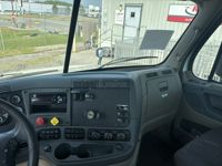2019 Freightliner CASCADIA 125