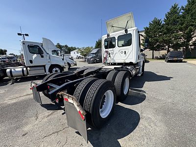2019 Freightliner CASCADIA 125