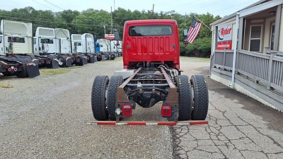 2017 Freightliner M2 106