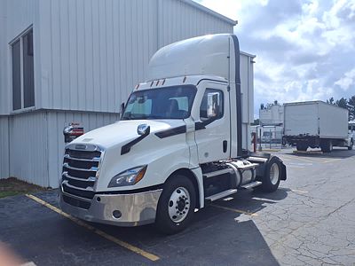2023 Freightliner CASCADIA PX12642ST