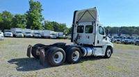 2020 Freightliner CASCADIA 125
