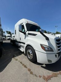2020 Freightliner NEW CASCADIA 126
