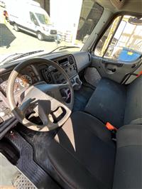 2018 Freightliner M2 106