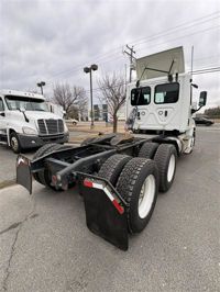 2020 Freightliner CASCADIA 125