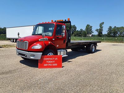 2018 Freightliner M2 106