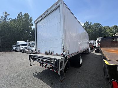 2019 Freightliner M2 106