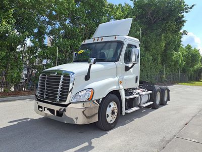 2016 Freightliner CASCADIA 125