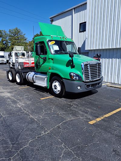 2020 Freightliner CASCADIA 125