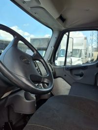 2020 Freightliner M2 106