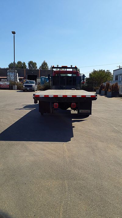2018 Freightliner M2 106