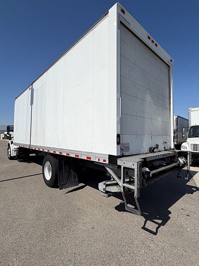 2018 Freightliner M2 106
