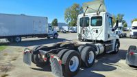 2016 Freightliner CASCADIA 125