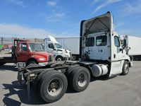 2018 Freightliner CASCADIA 125