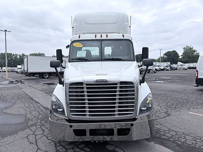 2020 Freightliner CASCADIA 125