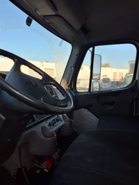 2018 Freightliner M2 106