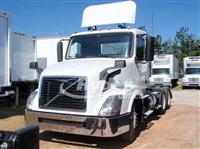 2015 Volvo VNL64T 300