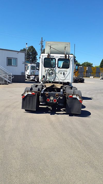 2018 Freightliner CASCADIA 125