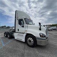 2018 Freightliner CASCADIA 125