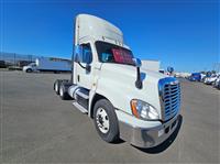 2017 Freightliner CASCADIA 125