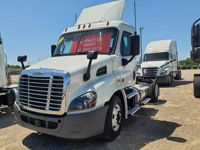 2020 Freightliner CASCADIA 113