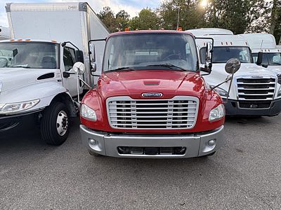 2019 Freightliner M2 106