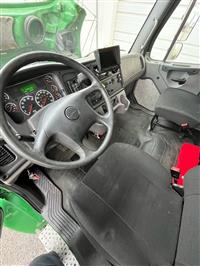2018 Freightliner M2 106