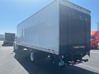 2018 Freightliner M2 106