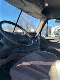 2018 Freightliner CASCADIA 125