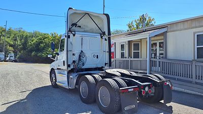 2019 Freightliner NEW CASCADIA PX12664