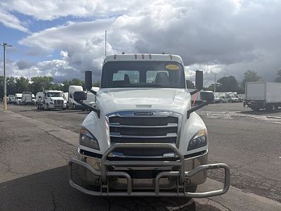 2019 Freightliner NEW CASCADIA PX12664