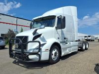 2020 Volvo VNR64T-640