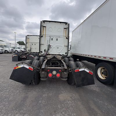 2020 Freightliner NEW CASCADIA PX12664