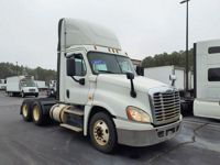 2017 Freightliner CASCADIA 125