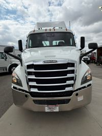 2020 Freightliner NEW CASCADIA 116