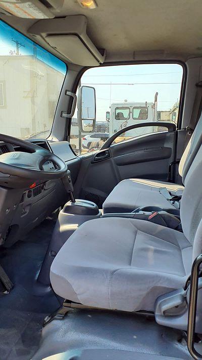 2019 Isuzu NPR HD