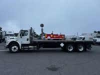 2018 Freightliner M2 106