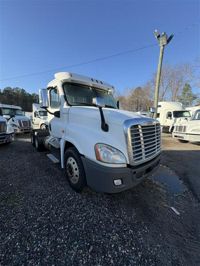 2018 Freightliner CASCADIA 125