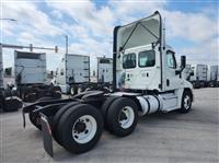 2020 Freightliner CASCADIA 125