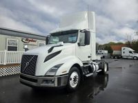 2019 Volvo VNL42T 300