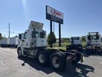 2019 Freightliner CASCADIA 125