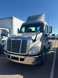 2017 Freightliner CASCADIA 125