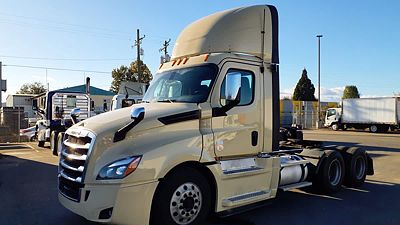 2020 Freightliner NEW CASCADIA PX12664
