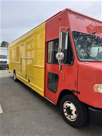 2017 Freightliner MT55