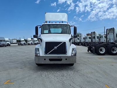 2016 Volvo VNL42T