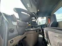 2017 Freightliner CASCADIA 125