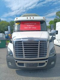 2020 Freightliner CASCADIA 113
