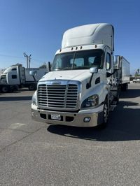 2017 Freightliner CASCADIA 113