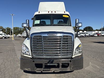 2020 Freightliner CASCADIA 125