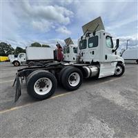 2016 Freightliner CASCADIA 125